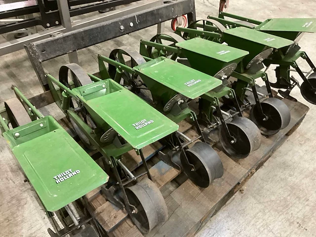 Thilot holland mechanische zaaimachine - afbeelding 6 van  7
