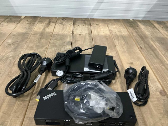 Thinkpad dockingstation - afbeelding 6 van  7