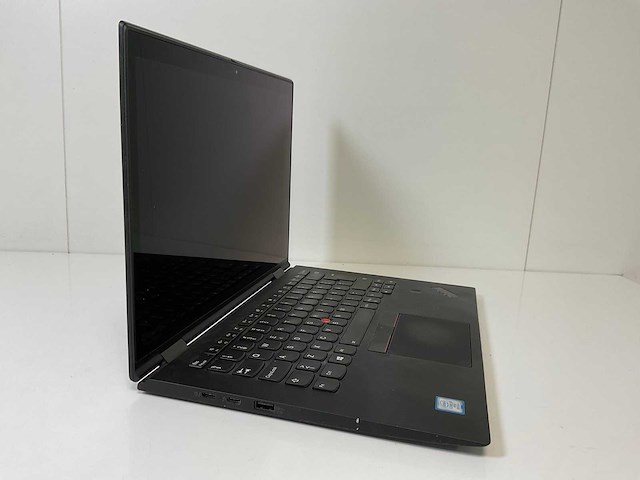 Thinkpad x1 yoga 3rd 14”, core(tm) i7 8th gen, 16 gb ram, 256 gb nvme laptops (2x) - afbeelding 3 van  16