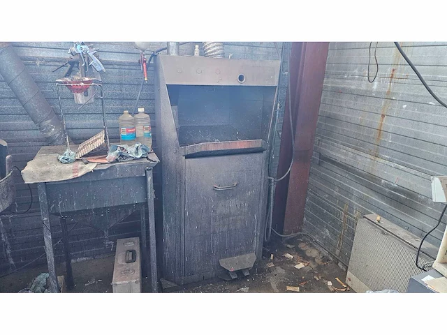 Thinner schoonmaak bak met perslucht - afbeelding 1 van  6