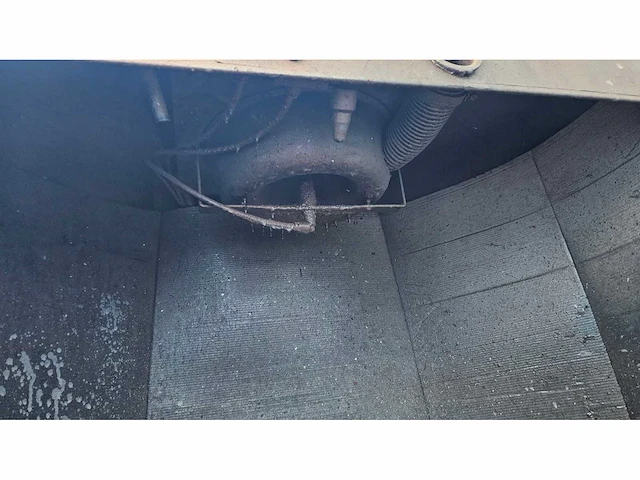 Thinner schoonmaak bak met perslucht - afbeelding 4 van  6