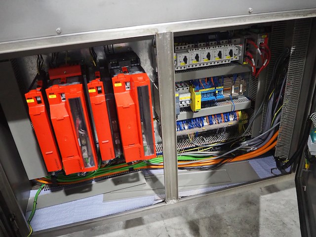 Thom - afbeelding 10 van  11