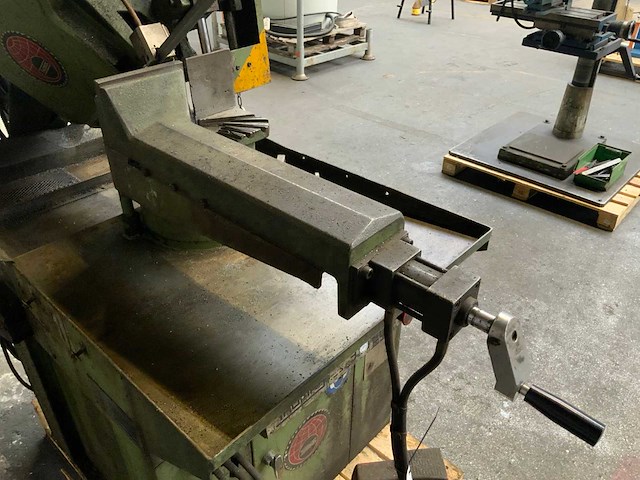 Thomas 310 horizontale bandzaagmachine - afbeelding 4 van  5