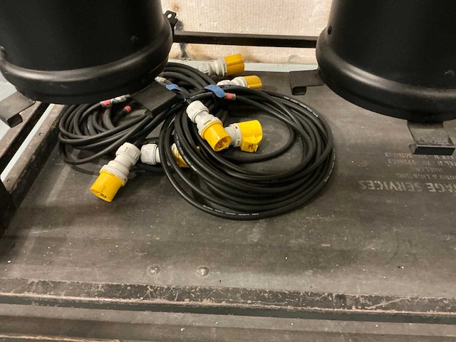 Thomas par 64 acl 28v par-spot (4x) - afbeelding 5 van  5