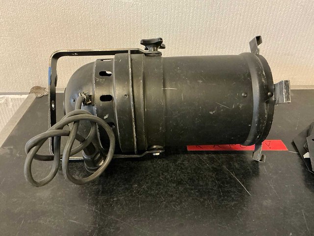 Thomas par-64 par-spot (50x) - afbeelding 3 van  9