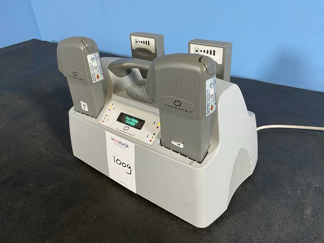 Thoratec - heartmate universele batterij lader - - afbeelding 2 van  4