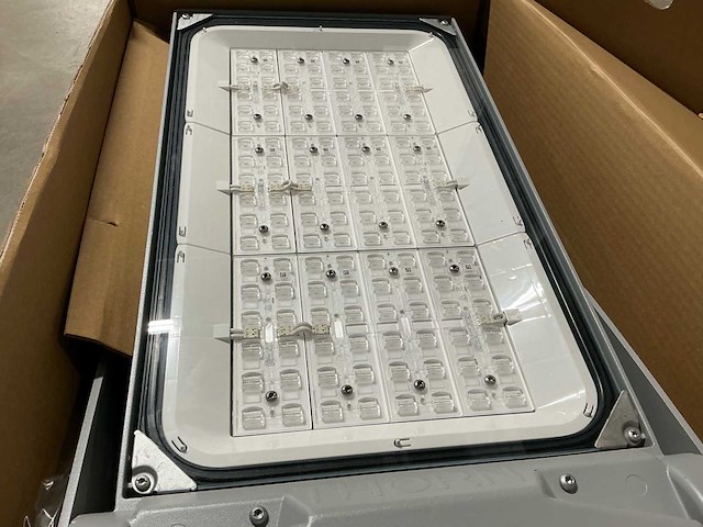 Thorn afp2 industriële led-armatuur (18x) - afbeelding 5 van  6