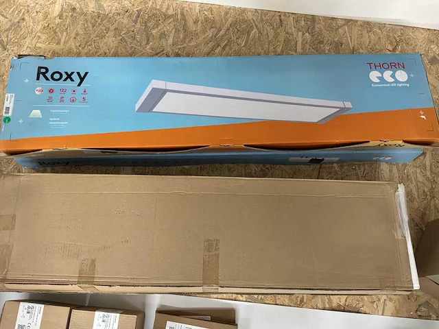 Thorn-zumtobel kantoor verlichting partij - afbeelding 12 van  21