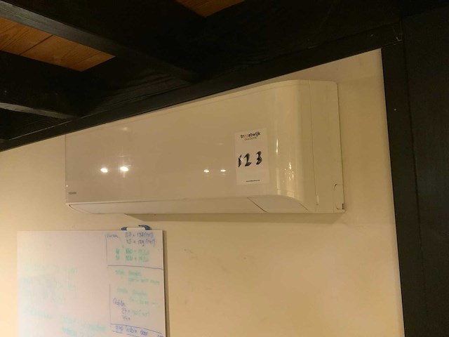 Thoshiba ras-b13j2kvg-e airconditioning - afbeelding 2 van  6