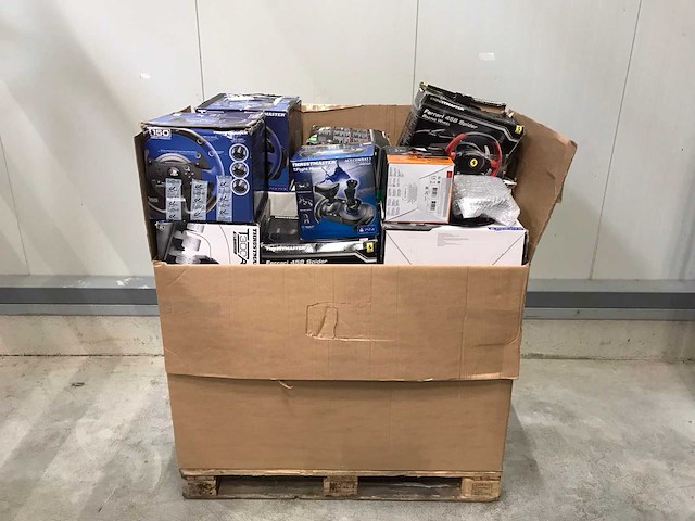 Thrustmaster mixed model of defect racing wheels for xbox one, windows & playstation - check description (21x) - afbeelding 1 van  25