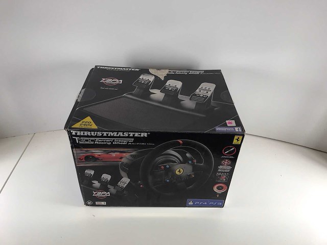 Thrustmaster (t300) ferrari integral racing wheels alcantra edition (defect) (2x) - afbeelding 2 van  9