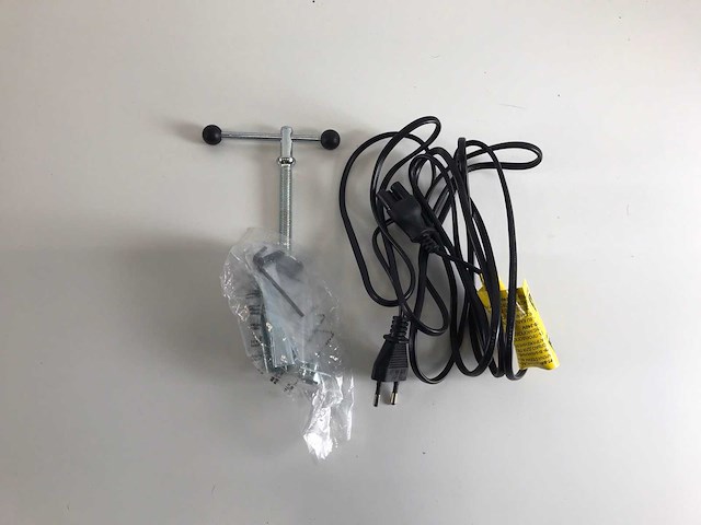 Thrustmaster (t300) ferrari integral racing wheels alcantra edition (defect) (2x) - afbeelding 6 van  9