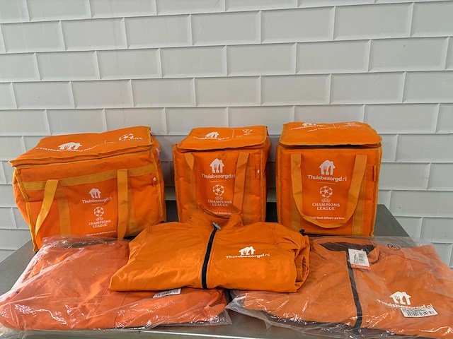 Thuisbezorgd items (6x) - afbeelding 1 van  5