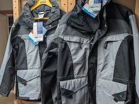 Thuisbezorgveiling: diverse consumentengoederen en kleding