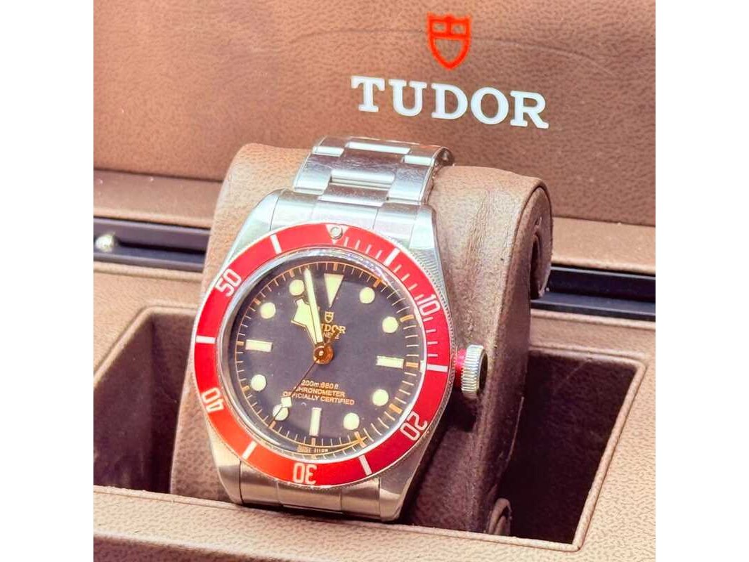 Thuisbezorgveiling horloges, kunst en collectibles