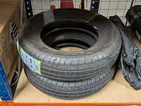 Thuislaadstation (wallbox), autobanden en autoveiligheidstas - afbeelding 5 van  8