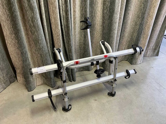 Thule dak f ietsendrager - afbeelding 1 van  3