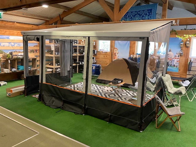Thule omnistar 6300 caravan/camper luifel - afbeelding 1 van  8