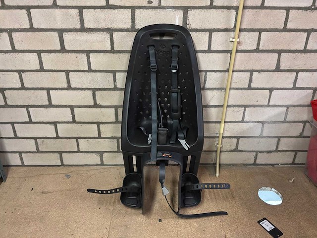 Thule yepp maxi essay fit kinderzitje - afbeelding 2 van  3