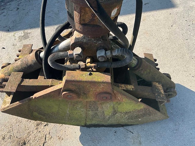 Thumm 305 grijperbak - afbeelding 9 van  12