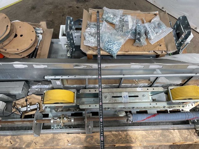 Thyssen krupp - 2015 - liftdeurinstallatie - afbeelding 4 van  63