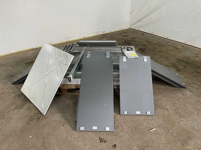 Thyssen krupp - 2015 - liftdeurinstallatie - afbeelding 50 van  63
