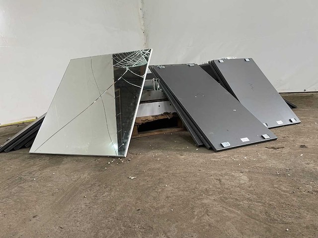 Thyssen krupp - 2015 - liftdeurinstallatie - afbeelding 55 van  63