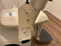 Thyssenkrupp flow 2 traplift - afbeelding 10 van  14