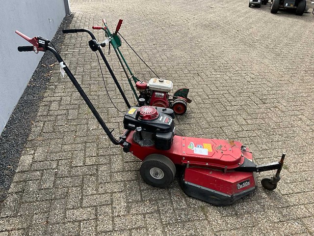 Tielburger en honda onkruidborstel en gras kantensnijder - afbeelding 6 van  10