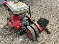 Tielburger en honda onkruidborstel en gras kantensnijder - afbeelding 8 van  10