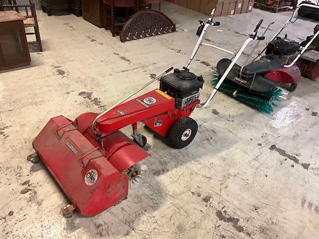 Tielbürger tk-30 rolbezem machine - afbeelding 1 van  7