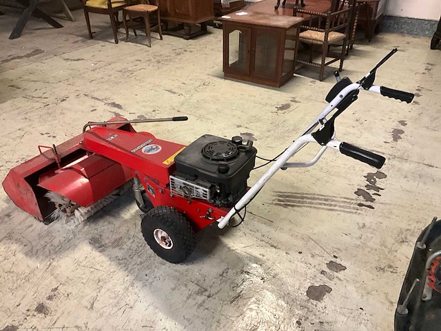 Tielbürger tk-30 rolbezem machine - afbeelding 3 van  7