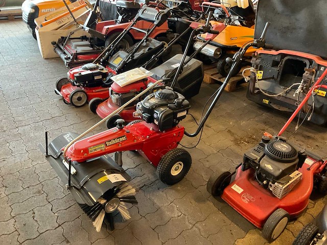 Tielbürger tk17 zelfrijdende veegmachine - afbeelding 1 van  6