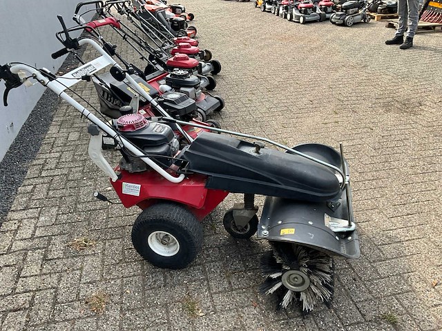 Tielburger veegmachine - afbeelding 2 van  8