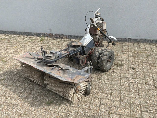 Tielburger veegmachine - afbeelding 1 van  8