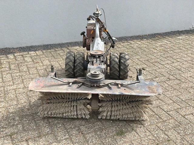 Tielburger veegmachine - afbeelding 2 van  8