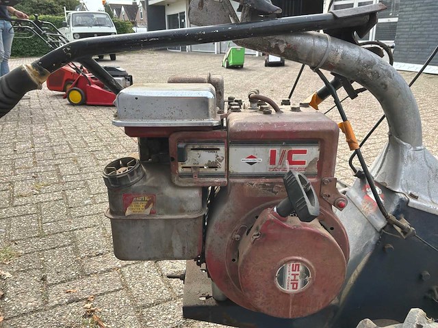 Tielburger veegmachine - afbeelding 8 van  8