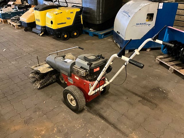 Tielburger zelfrijdende veegmachine - afbeelding 3 van  8