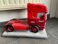 Tieleman scania vrachtwagen model van beton - afbeelding 1 van  4