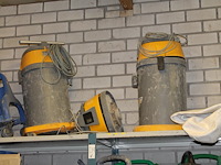 Tien apparaten waaronder vier waterstofzuigers ghibli, stofzuiger numatic, compressor profi-jet en stofzuig... - afbeelding 2 van  5