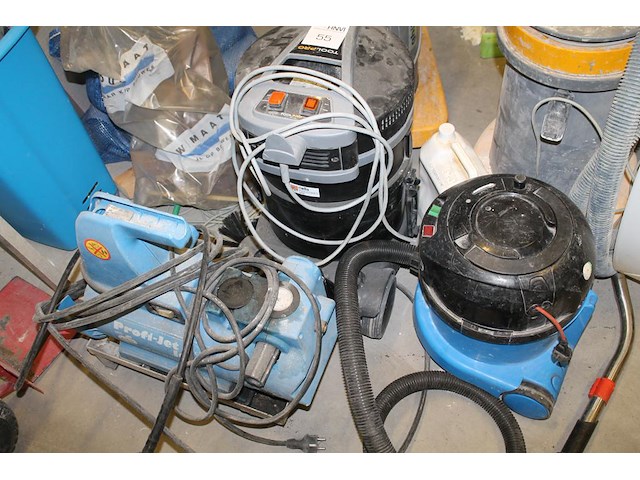 Tien apparaten waaronder vier waterstofzuigers ghibli, stofzuiger numatic, compressor profi-jet en stofzuig... - afbeelding 3 van  5