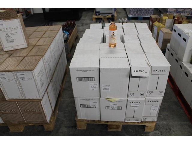 Tien dozen rosé wijn carabinera. 24 flessen. - afbeelding 1 van  3