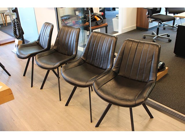 Tien eettafelstoelen. - afbeelding 1 van  3