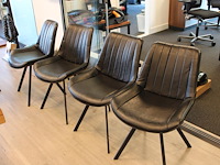 Tien eettafelstoelen. - afbeelding 1 van  3