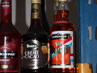 Tien flessen drank w.o. 2x safari, 2x oranjebitter, aperol, bacardi en kahlua. - afbeelding 4 van  5
