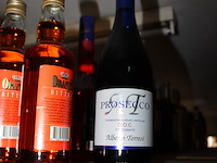 Tien flessen drank w.o. 2x safari, 2x oranjebitter, aperol, bacardi en kahlua. - afbeelding 5 van  5