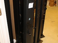 Tien laadpalen in diverse uitvoeringen. hoogte 130 cm. - afbeelding 2 van  2