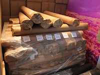 Tien rubber beschermingsmatten t.b.v. laadkabel. afmeting 1 x 2 m. worden voor de hand uitgegeven vanaf pal... - afbeelding 1 van  2