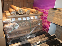 Tien rubber beschermingsmatten t.b.v. laadkabel. afmeting 1 x 2 m. worden voor de hand uitgegeven vanaf pal... - afbeelding 1 van  2