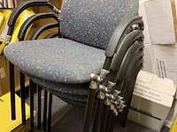 Tien stapelbare vergaderstoelen - afbeelding 3 van  3